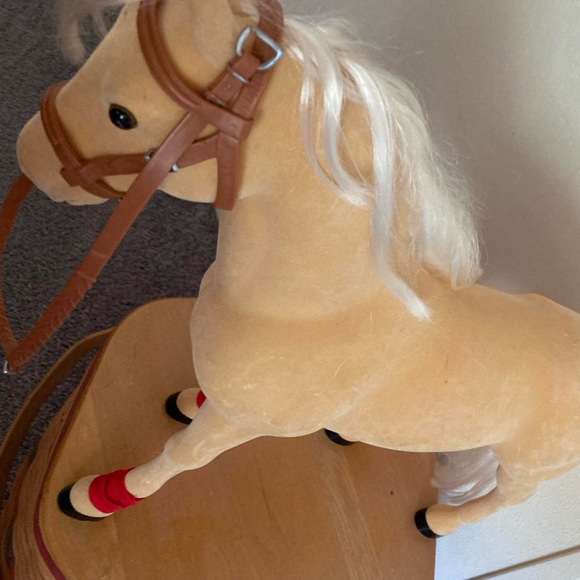 19” x14” American Girl Tan XL Horse - Picture 5 of 9